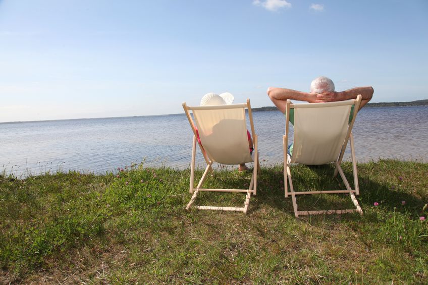 Outdoor Activities for Caregivers and Seniors to Enjoy 